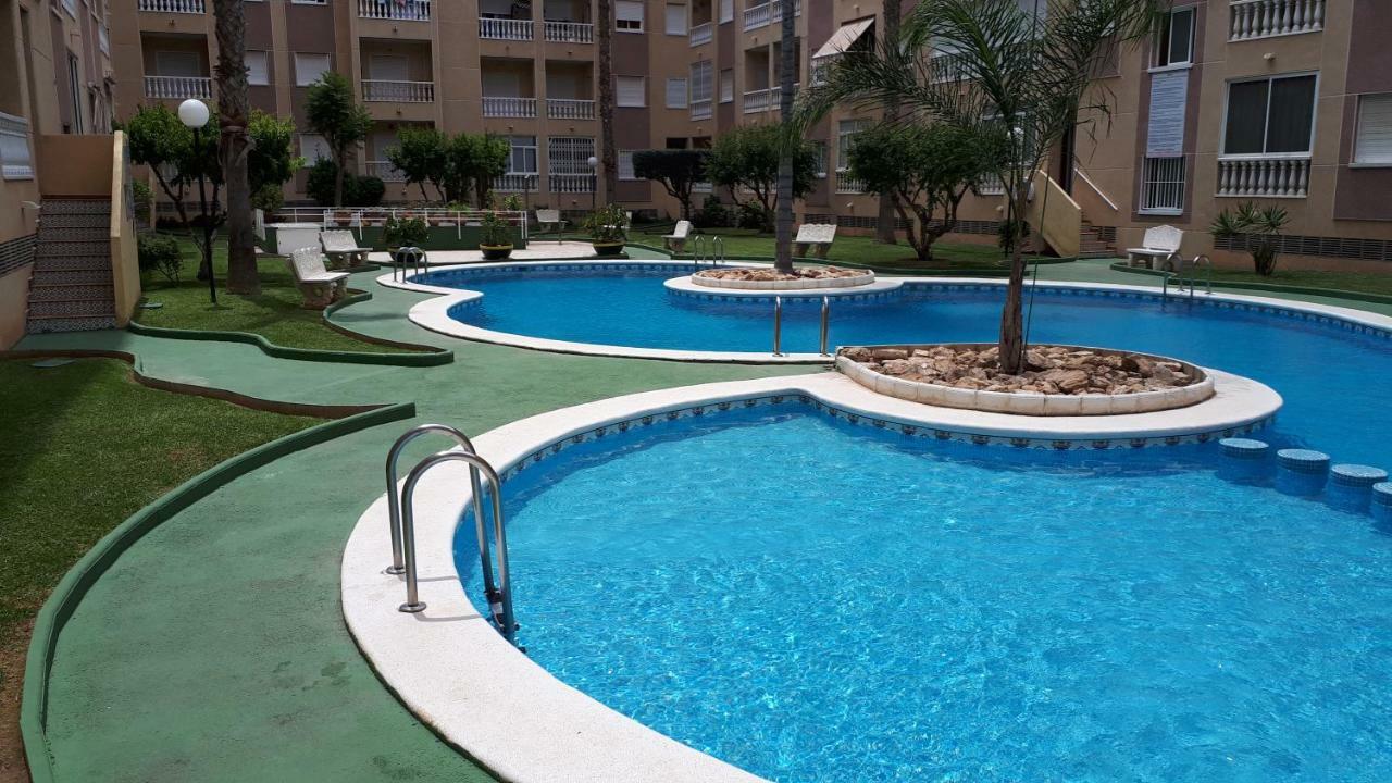Jose Hurtado Apartamento Torrevieja Exterior photo